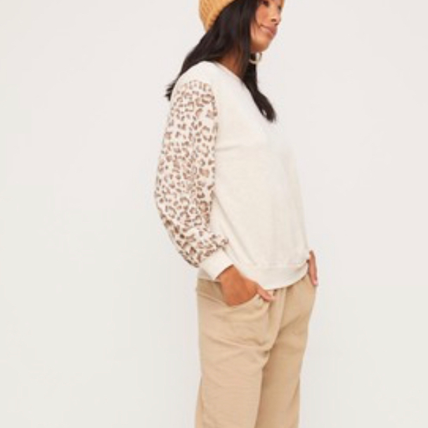 Round Neck Animal Print Top